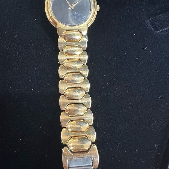 Vintage ￼women’s ￼ ￼museum Movado watch  90s collection